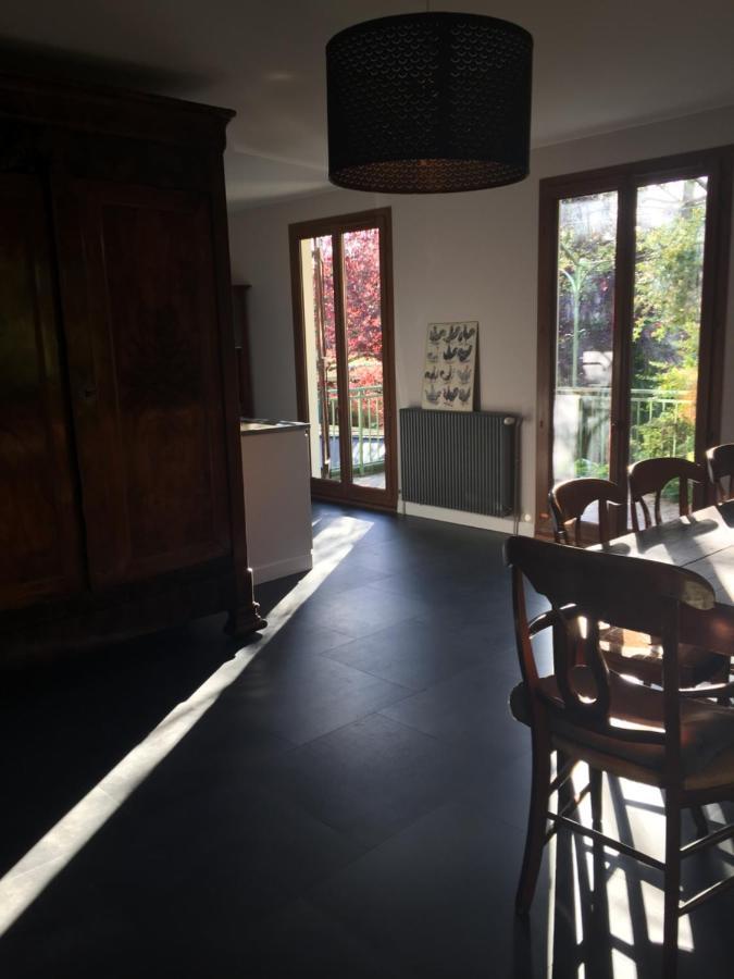 Bed and Breakfast Sous La Tour Agencourt Exterior foto